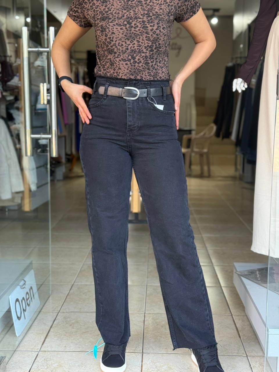 Black Jeans with Belt - Karol